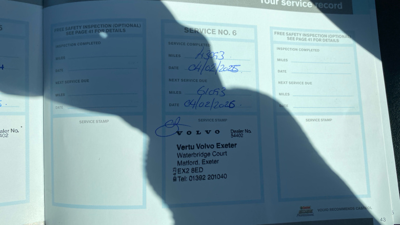 Volvo Xc40 2.0 T4 R DESIGN Pro 5dr AWD Geartronic Petrol Estate